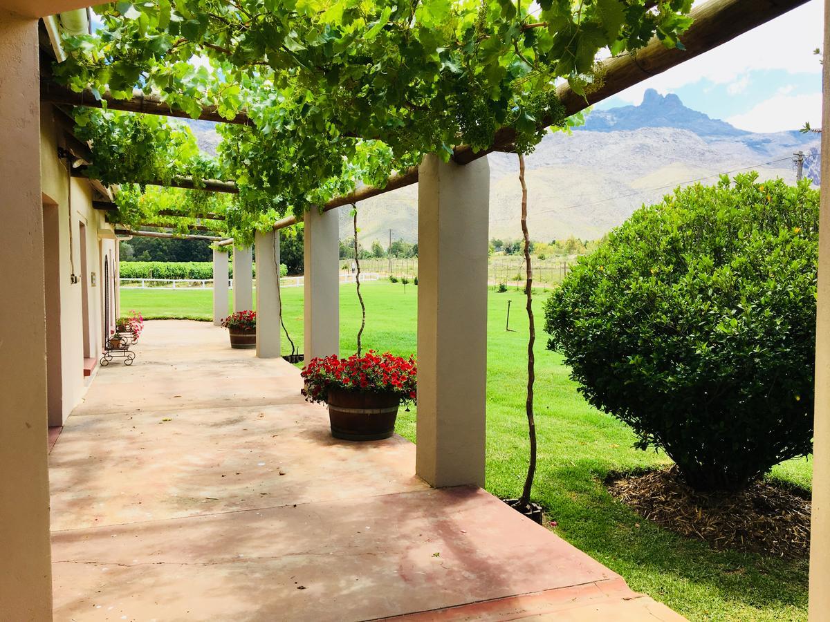 Oaksrest Vineyards Guest Farm Hotel Ladismith Exterior foto